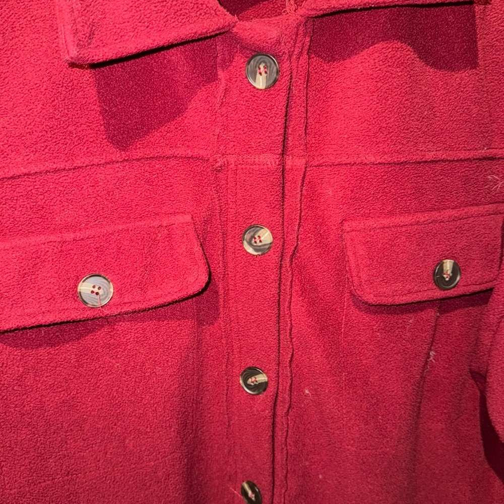 Red shacket - Picture 3 of 4